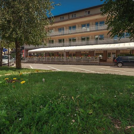 Hotel Macola Korenica Exterior photo