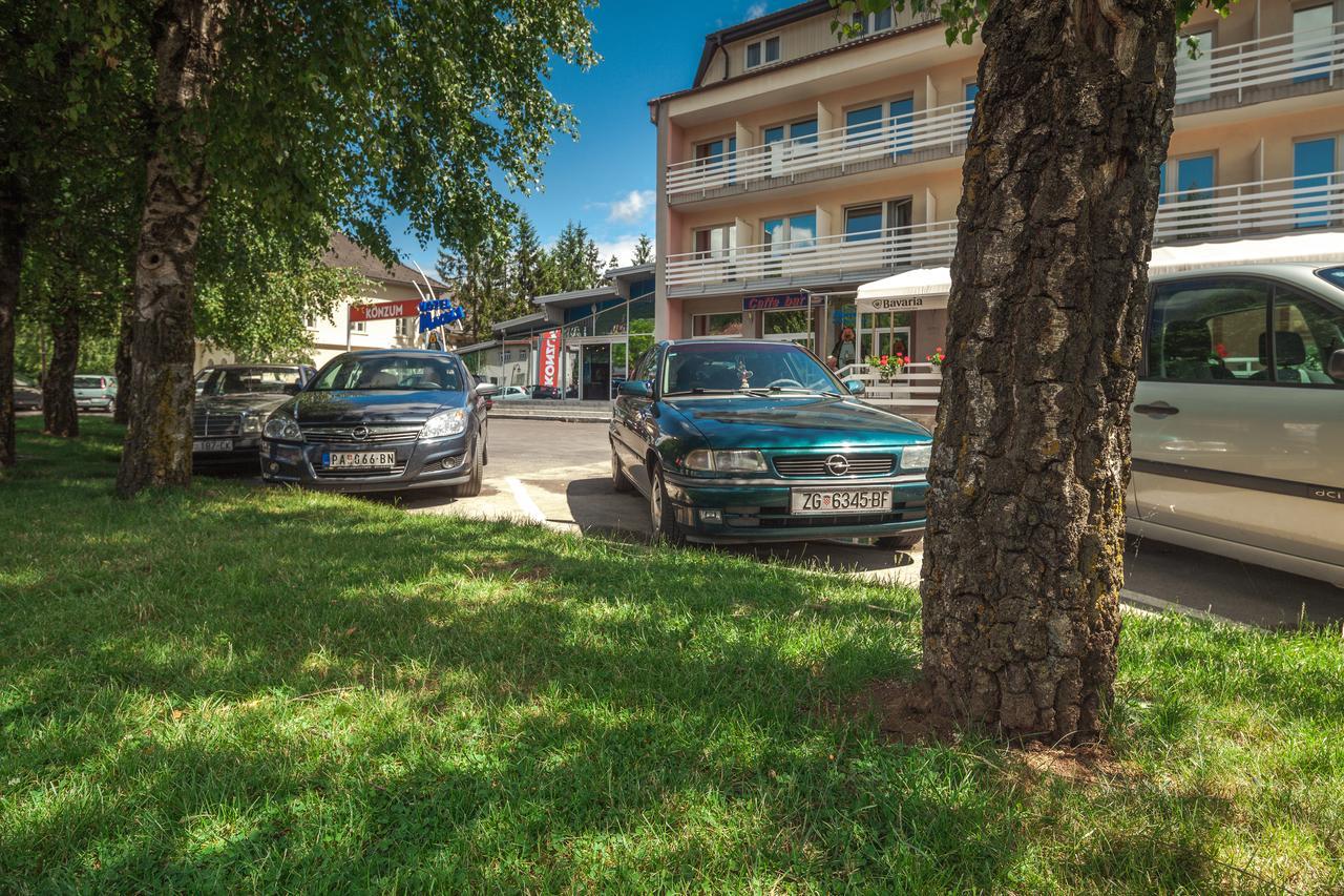 Hotel Macola Korenica Exterior photo